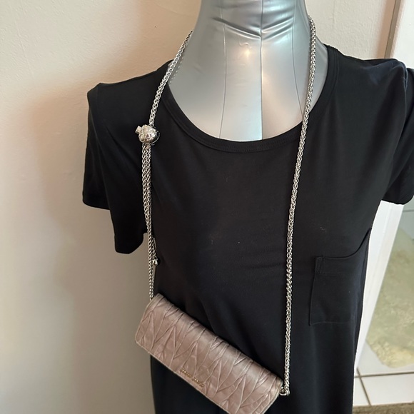 NWOT Chain and clear Plastic Insert shiny silver tone adjustable for long Wallet - Picture 8 of 13